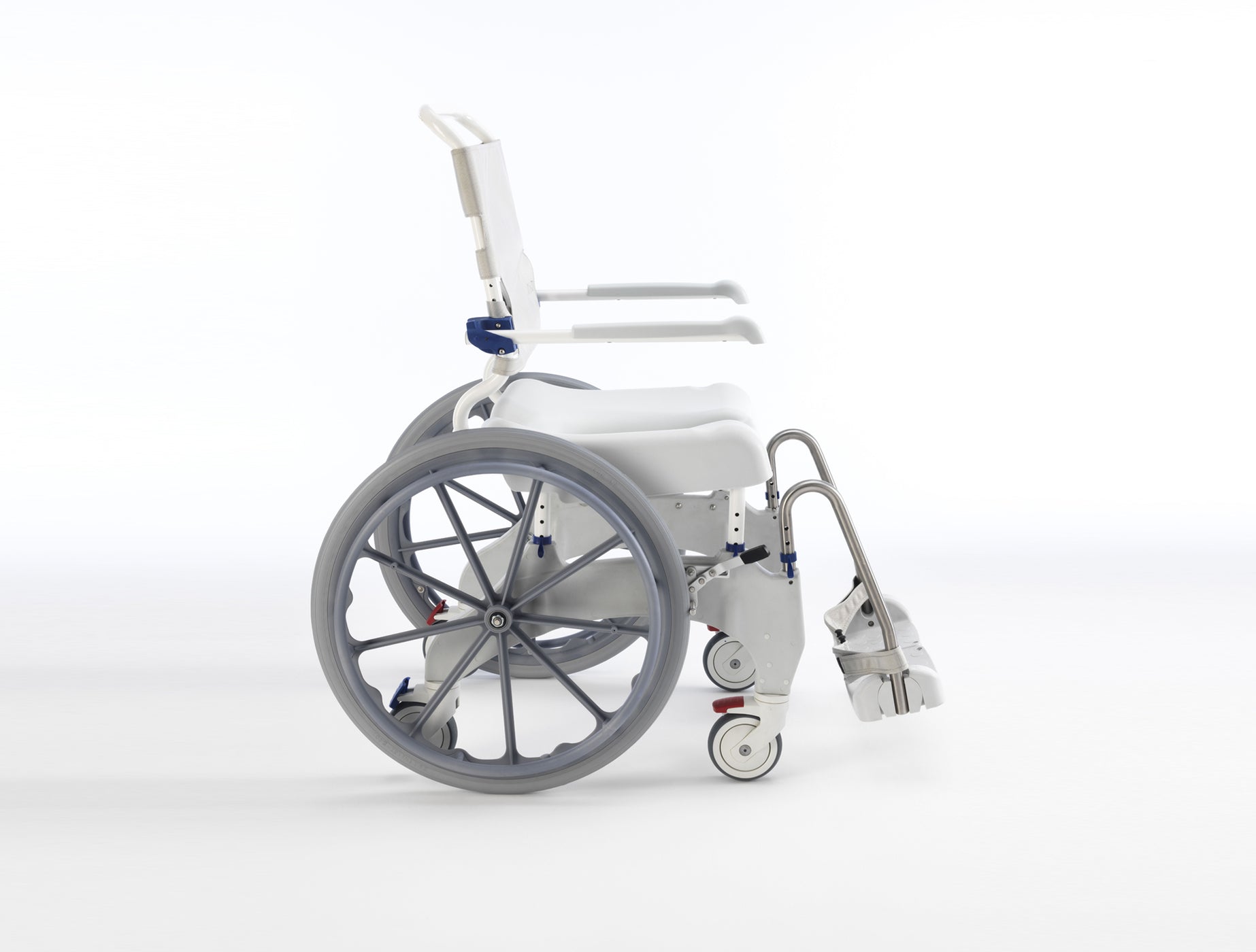 Ocean Commode Aquatec Ocean Ergo Commode Self Propelled — Invacare Online NZ
